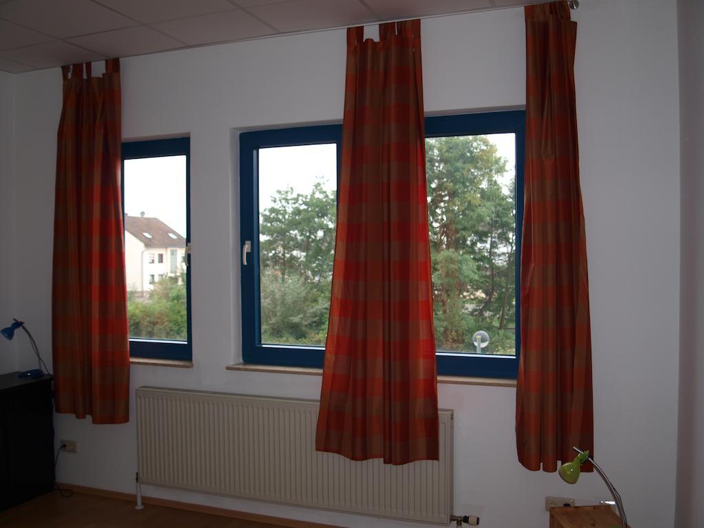 Monteur Und Messewohnung 로트가우 외부 사진